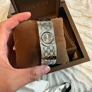Authentic Gucci silver-tone GG bangle watch
